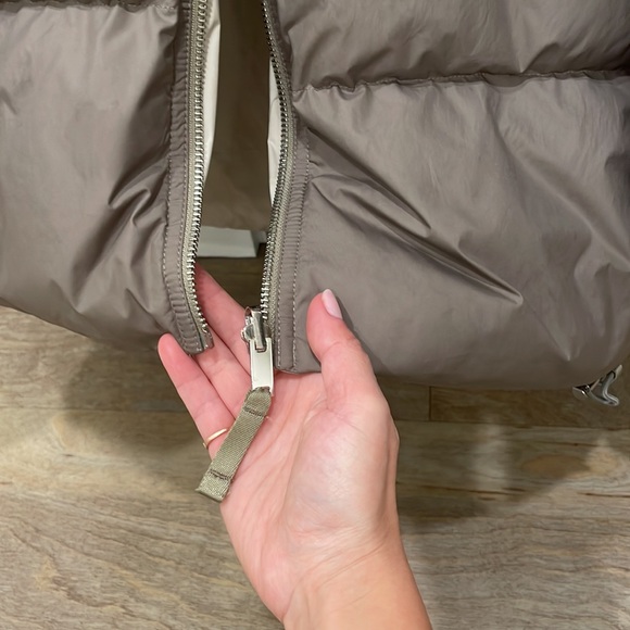 Theory Down Jacket - Picture 4 of 5